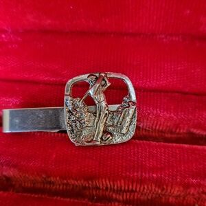 Vintage Golf Golfer Tie Clip in Silver Tone